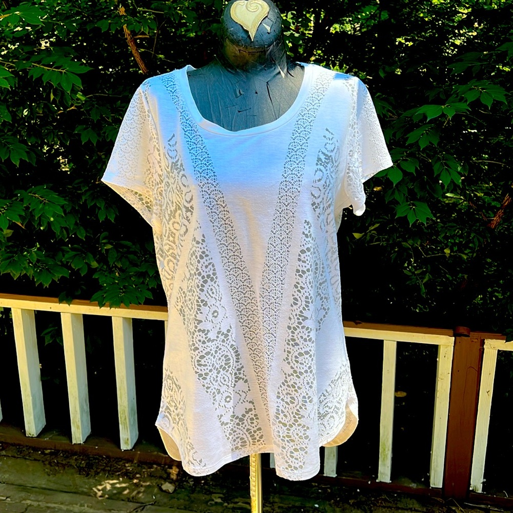 White lace detail tshirt